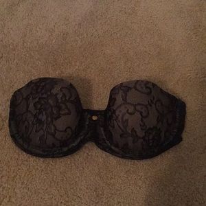 Black lace Natori strapless bra